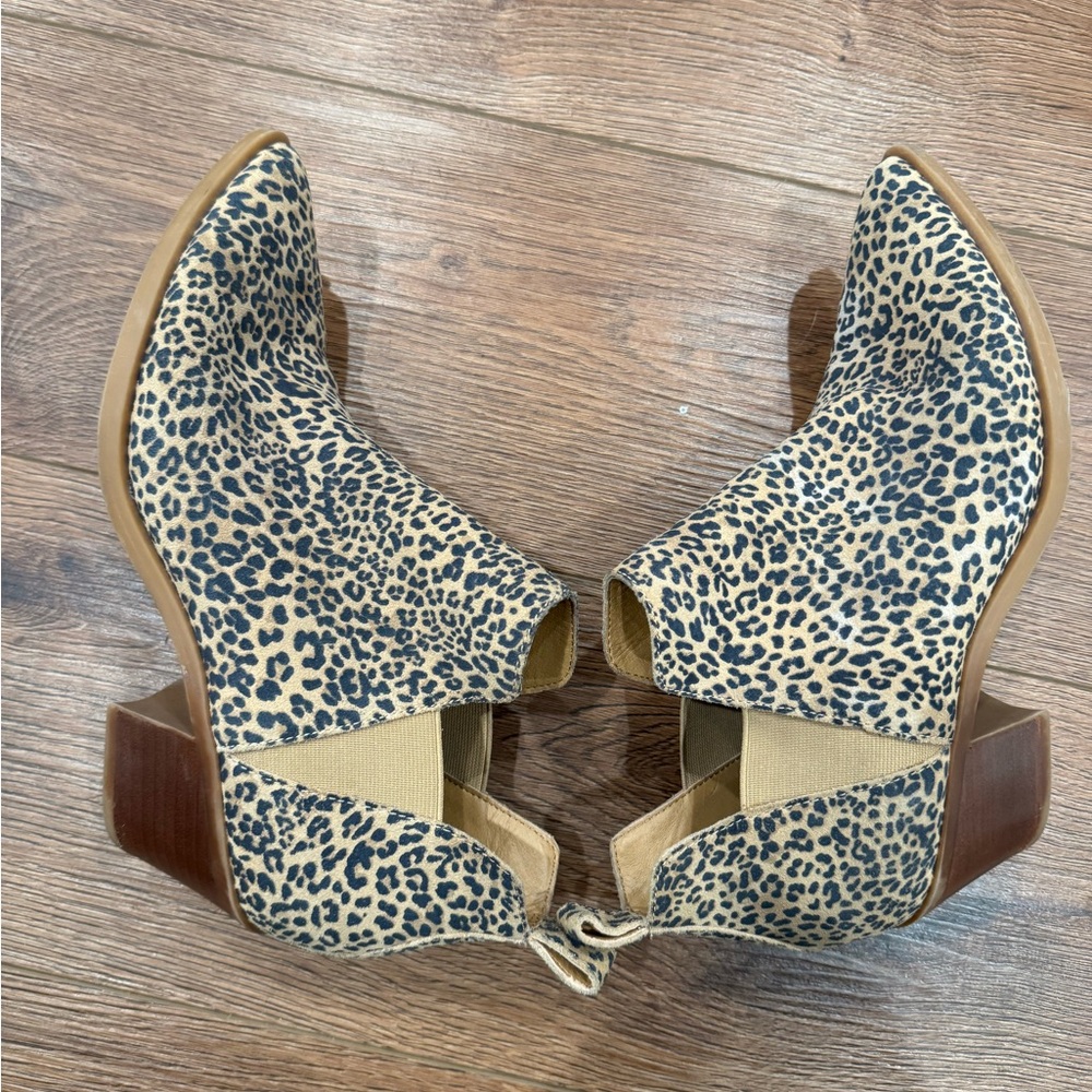 Dolce Vita Size 9.5 Cheetah Booties - Picture 3 of 6